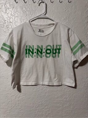 In N Out Burger Crop Top Green White Relaxed Fit 
Womens Size Medium